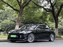 εET7 2023 75kWh