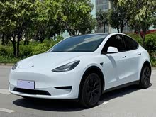 Model Y 2024 
