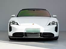 Taycan 2019�� Taycan Turbo