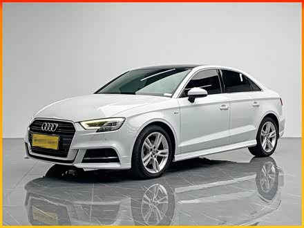 �������ְµ� �µ�A3 2019�� Limousine 35 TFSI ʱ���� ��V