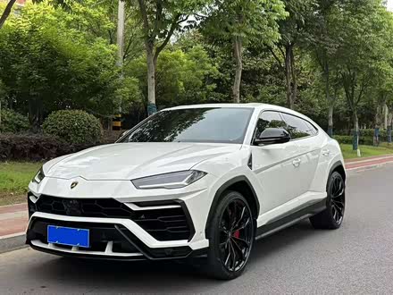 Ͼ Urus 2021 4.0T V8