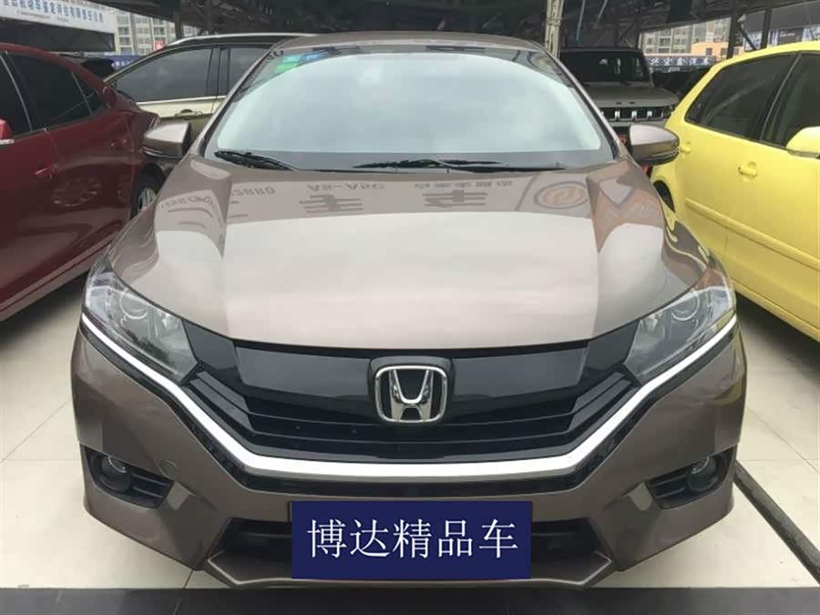 蓝牙/车载电话倒车雷达无钥匙讲解自动空调真皮方向盘哥瑞荣威ei6绕车启动图片