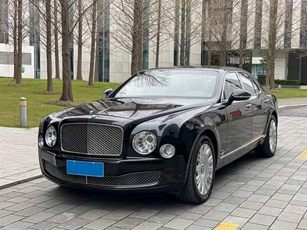 慕尚 2011款 6.8T 豪华版