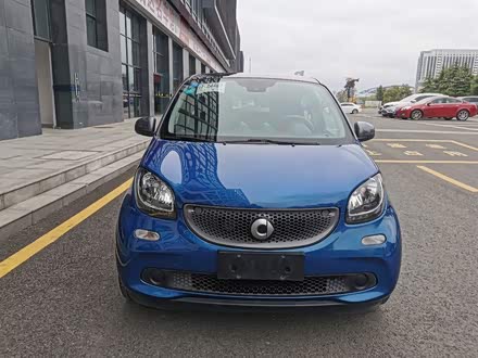 smart forfour 2016款 1.0L 52千瓦激情版