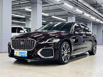 捷豹XFL 2022款 XFL 2.0T P250 两驱尊享豪华版