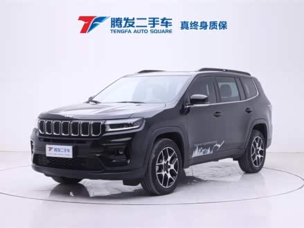 大指挥官 2022款 2.0T 两驱精英版
