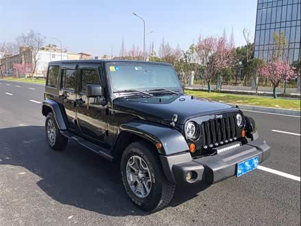 牧马人 2012款 3.6L Sahara 四门版