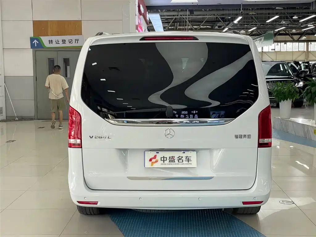 MERCEDES-BENZ V CLASS