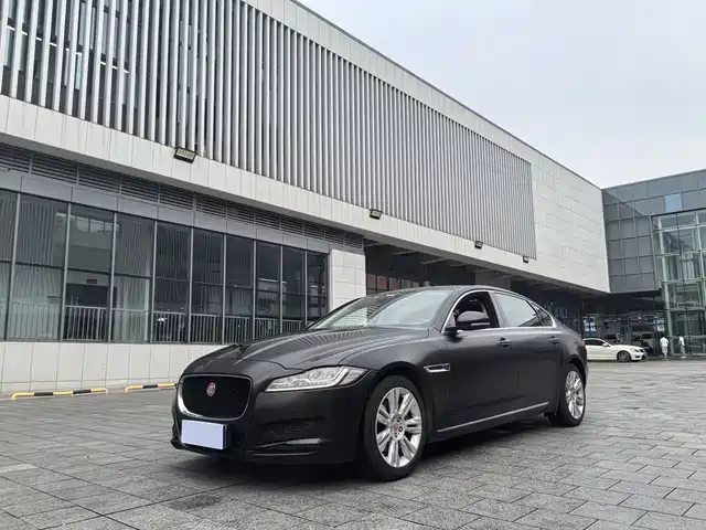 JAGUAR  XFL 2018