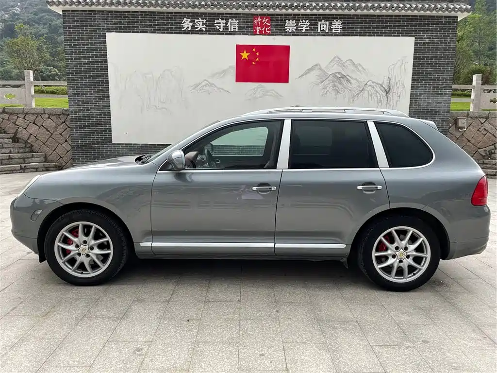 Porsche Cayenne 2006 Cayenne Turbo 4.5T