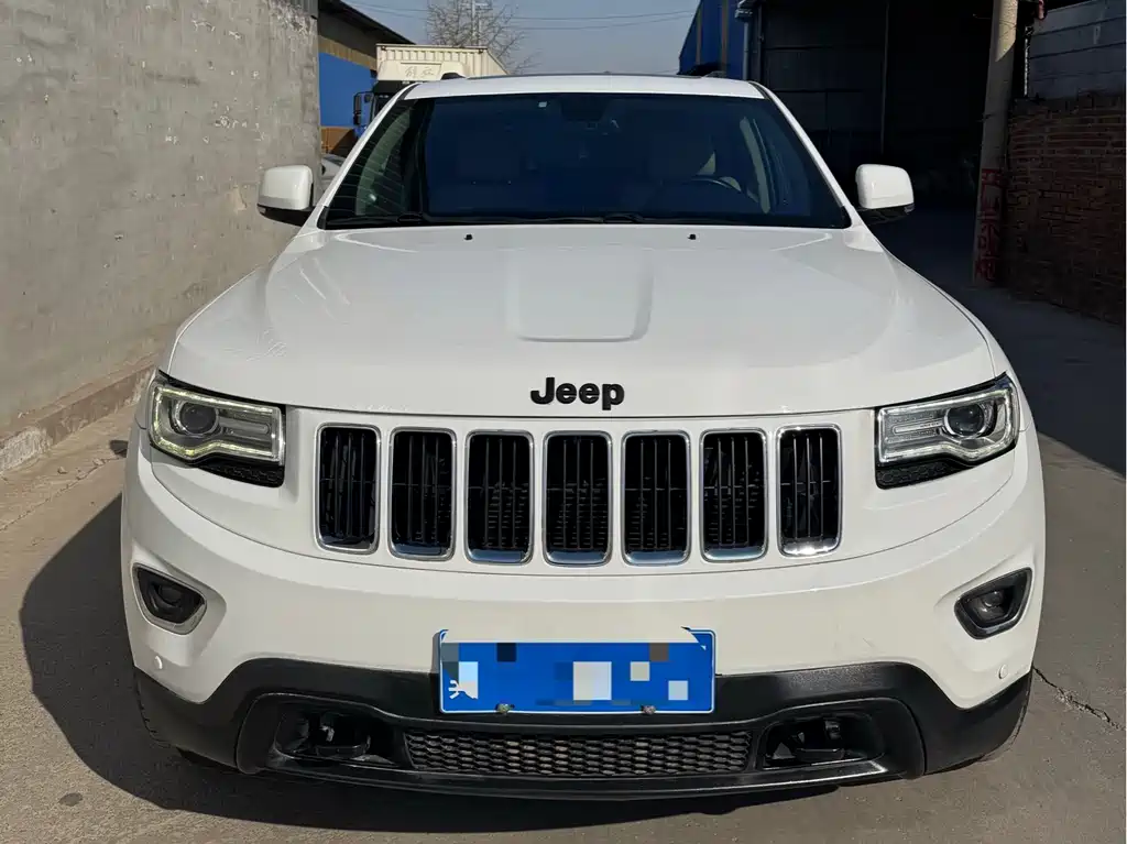 Jeep Grand Cherokee (Import) 2017