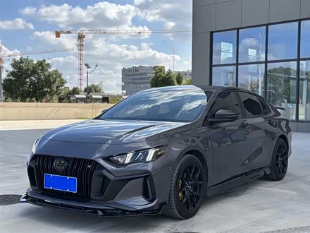 影豹 2023款 270T DCT J15版