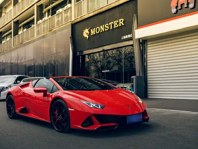 LAMBORGHINI HURACÁN 2020
