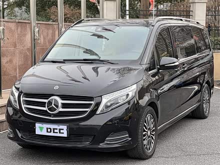 奔驰V级 2018款 V 260 L 尊贵加长版 国V