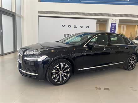 沃尔沃S90新能源 2022款 T8 E驱混动 智逸豪华版
