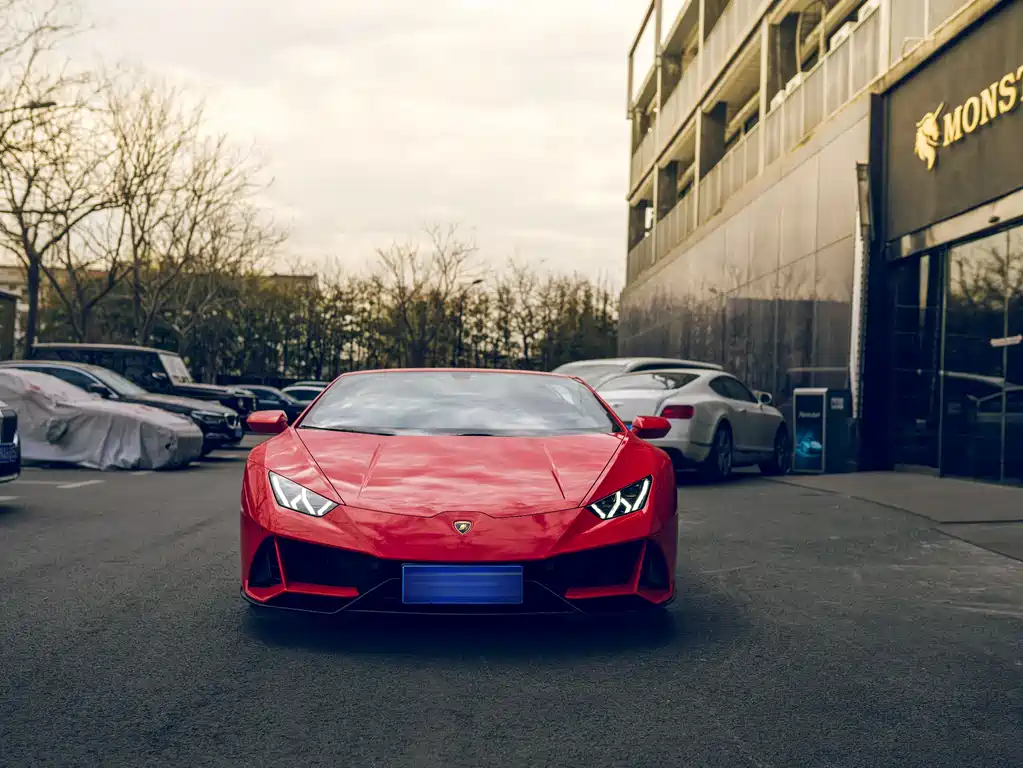 LAMBORGHINI HURACÁN