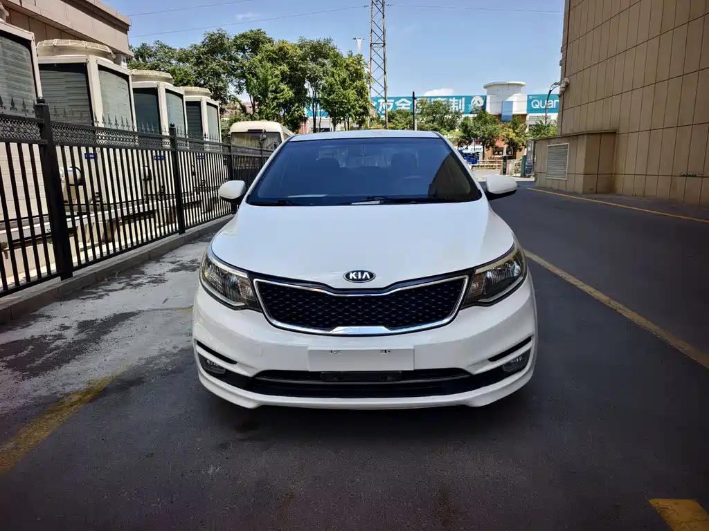 KIA K2
