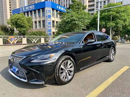 雷克萨斯LS 2018款 500h 卓越版 国V