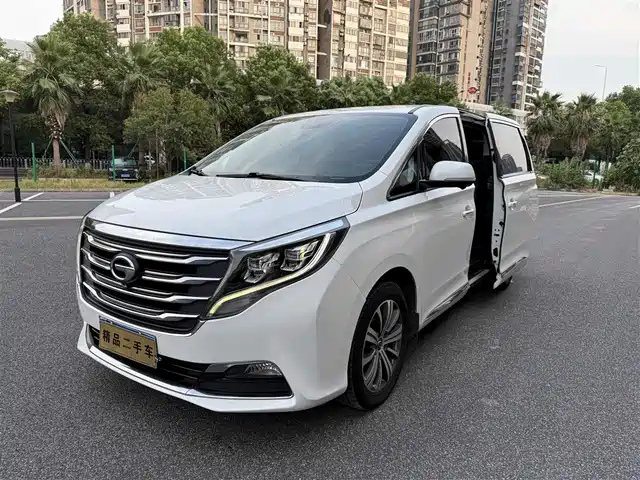 GAC TRUMPCHI M8 2019