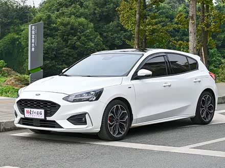 福克斯 2020款 两厢 EcoBoost 180 自动ST Line