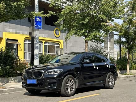 宝马X4 2021款 xDrive 25i M运动套装