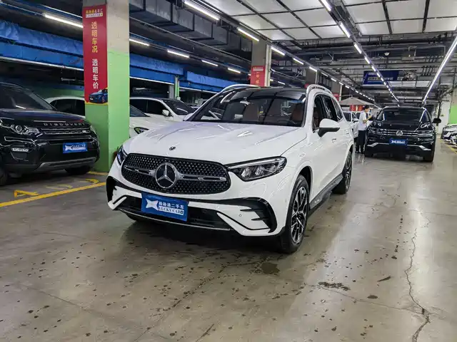 MERCEDES-BENZ  GLC 2024