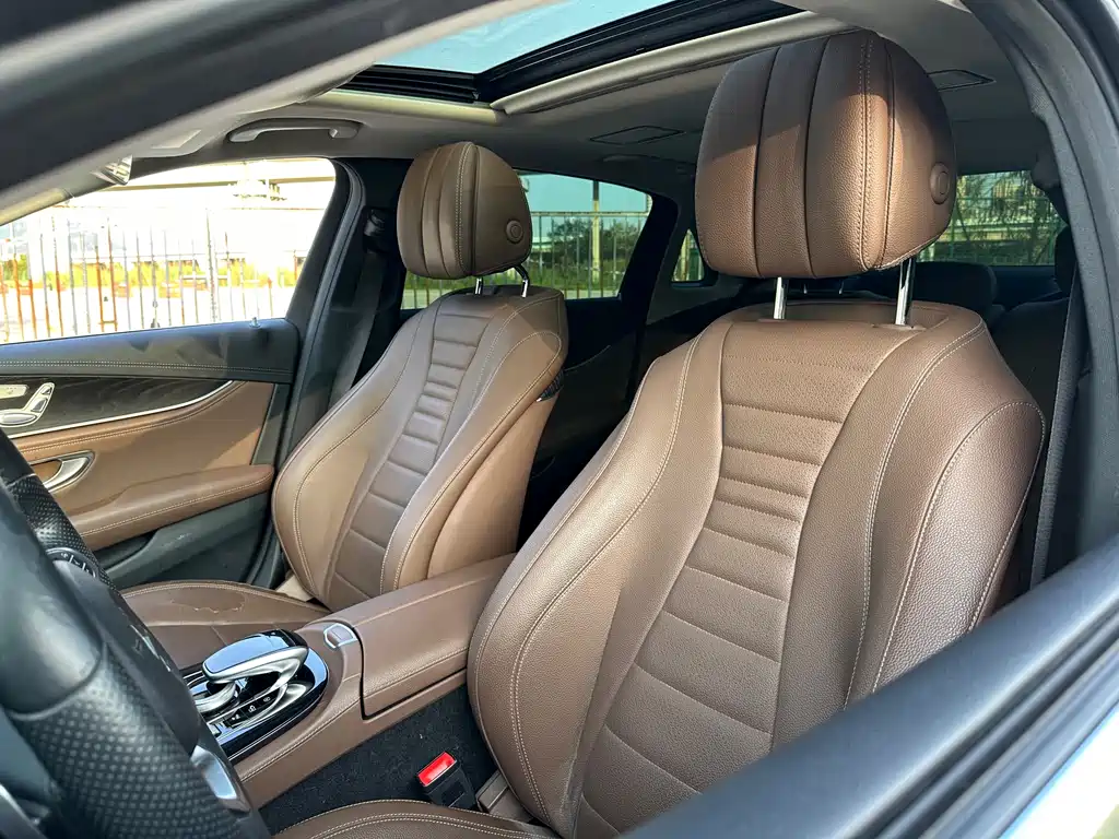 MERCEDES-BENZ E CLASS