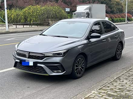荣威i5 2021款 1.5L CVT黑金版