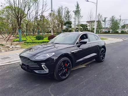 阿斯顿·马丁DBX 2023款 3.0T STRAIGHT-SIX