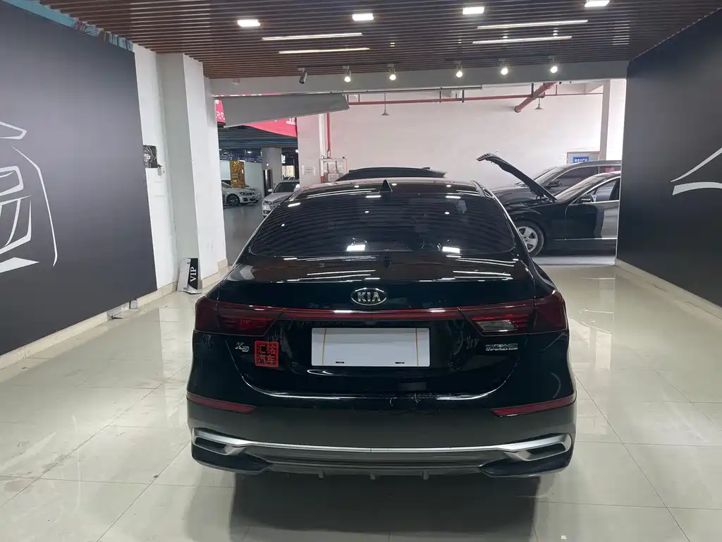 KIA  K3