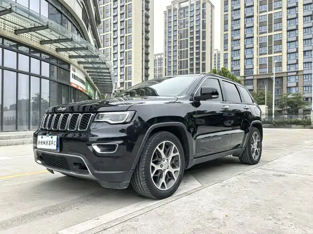 JEEP GRAND CHEROKEE 2020