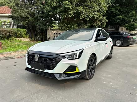 荣威i6 MAX 2020款 300TGI 自动爽酷天幕版