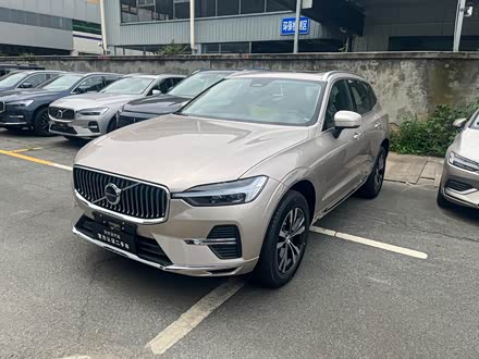 沃尔沃XC60 2023款 B5 四驱智逸豪华版