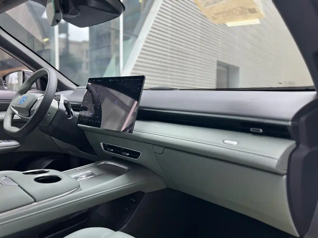 Changan Deepal DARK BLUE S07