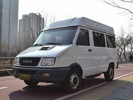 依维柯得意 2014款 2.5T-A35 NJ6485AC47Z4