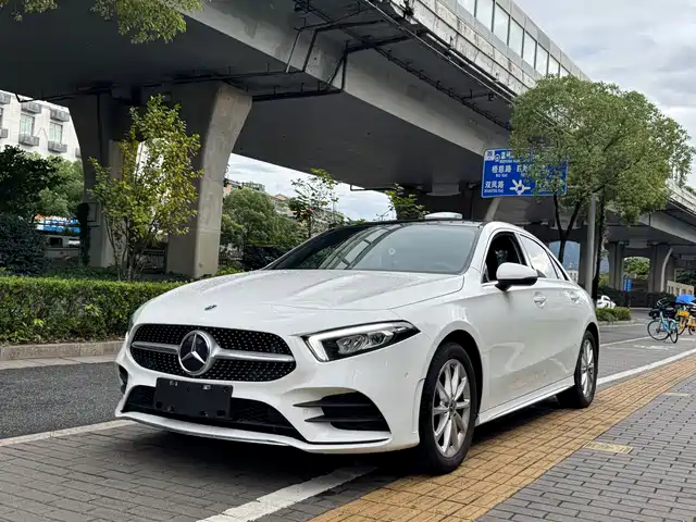 MERCEDES-BENZ A CLASS