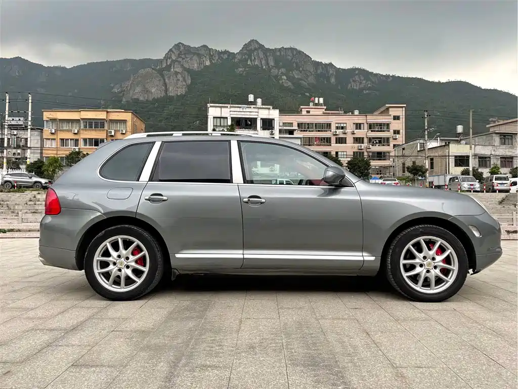 Porsche Cayenne 2006 Cayenne Turbo 4.5T