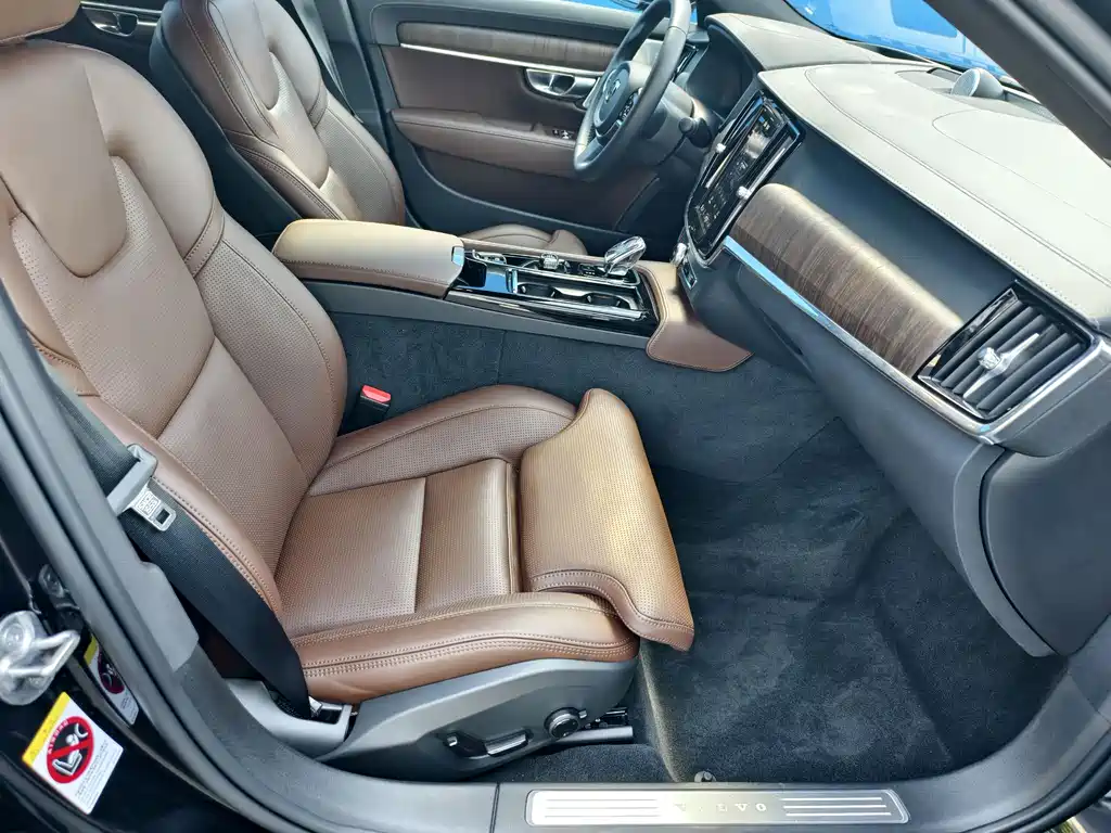 VOLVO S90 PLUG IN HYBRID