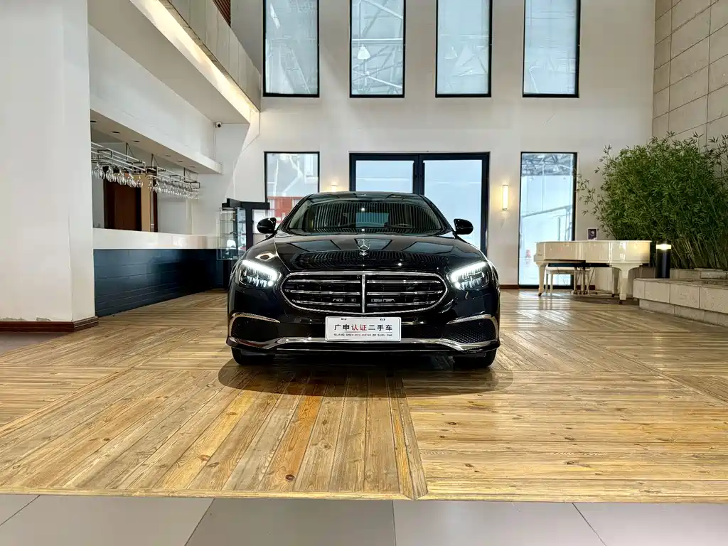 MERCEDES-BENZ  E CLASS
