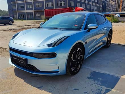 极氪001 2022款 超长续航双电机 YOU版