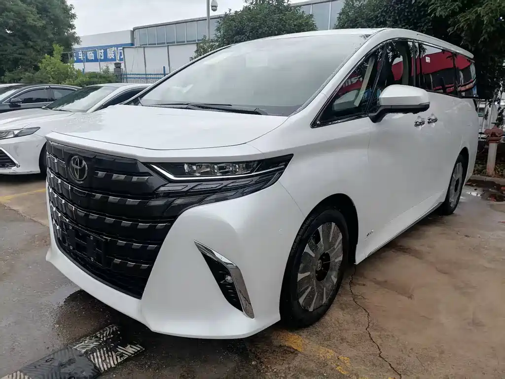 Toyota Alphard 0