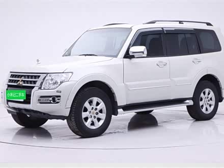 帕杰罗(进口)V93 2020款 3.0L 中东版