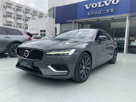 沃尔沃S60 2020款 T4 智远豪华版