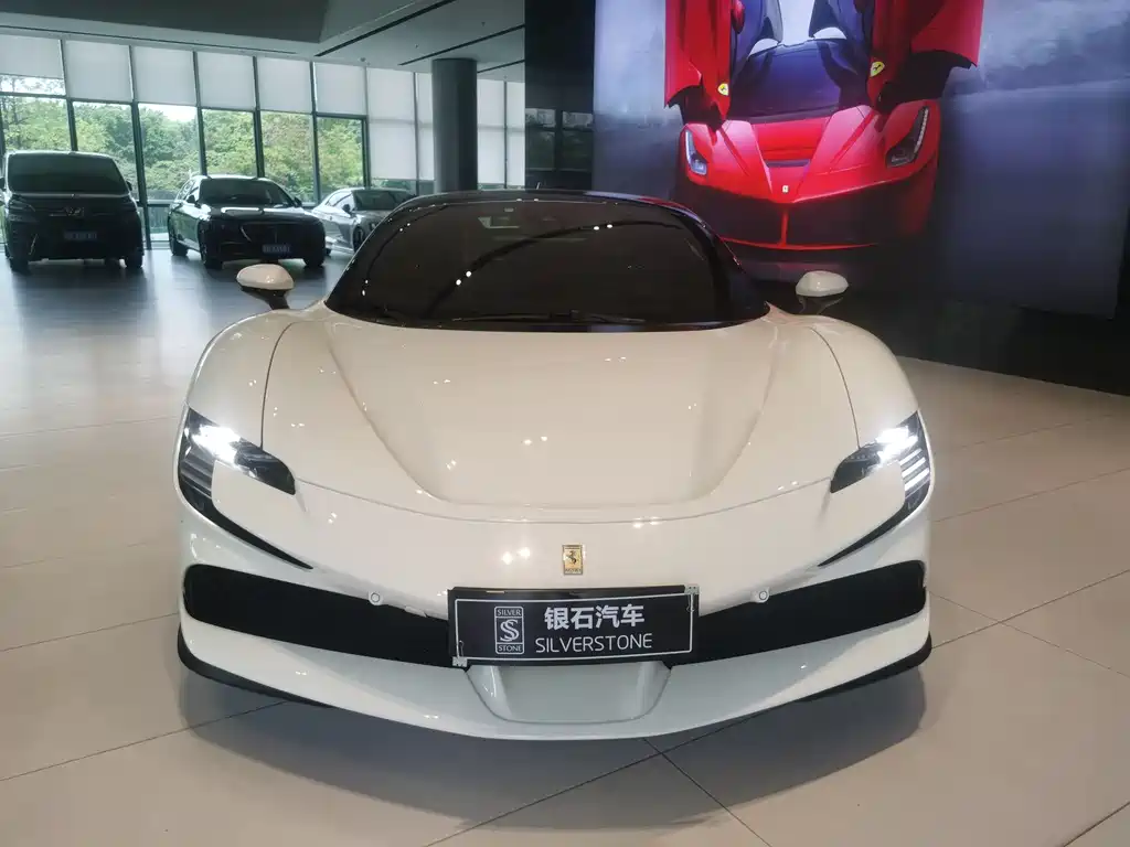 FERRARI SF90