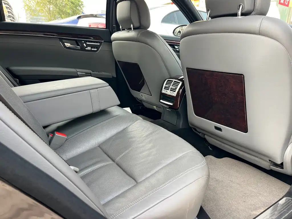Mercedes-Benz S-Class S 2004 S 500