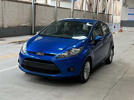 嘉年华 2013款 两厢 1.5L 自动时尚型