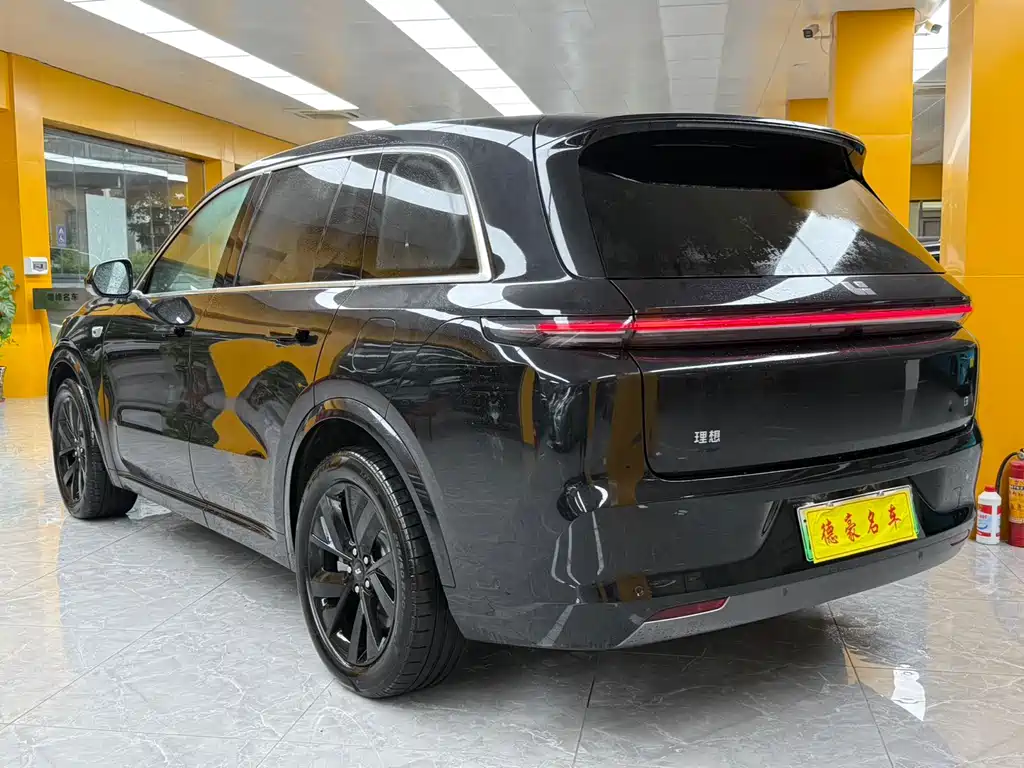Li Auto IDEAL L8