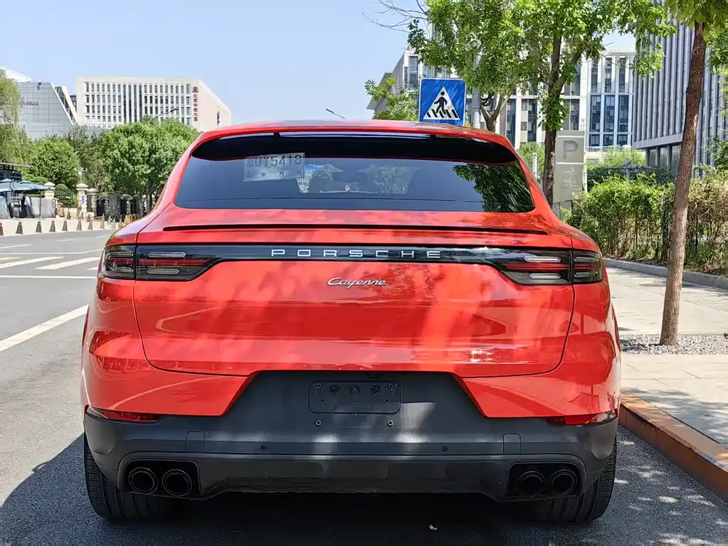 PORSCHE CAYENNE