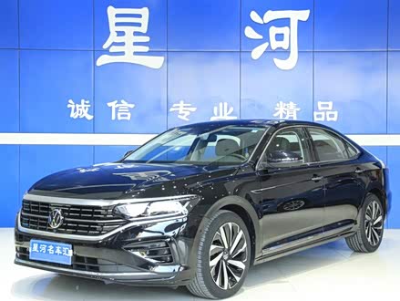 帕萨特 2022款 330TSI 尊贵版
