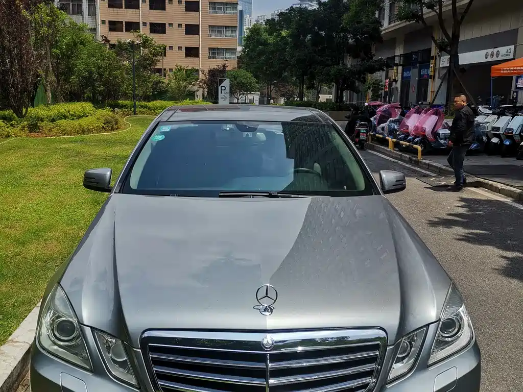 Mercedes-Benz E-Class (Import) 2010